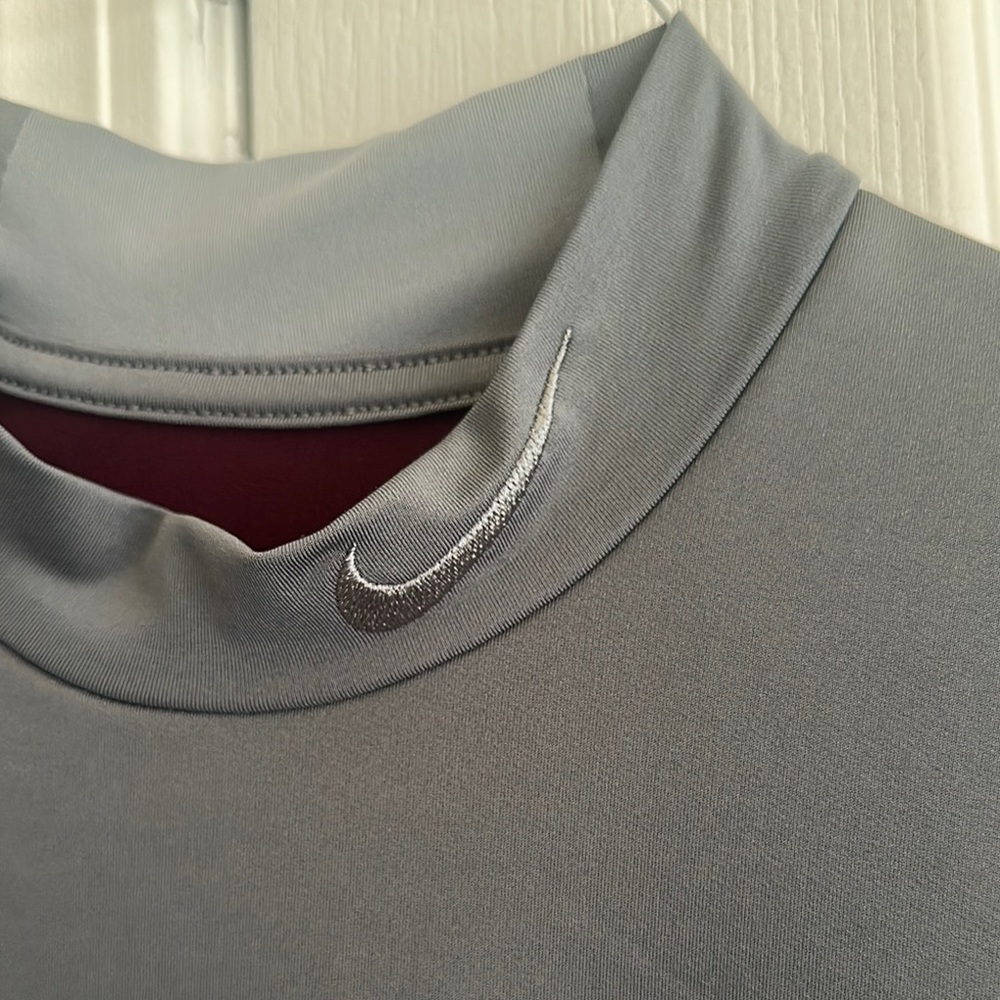 Nike Pro Combat Gray Performance Compression Top - Picture 4 of 8